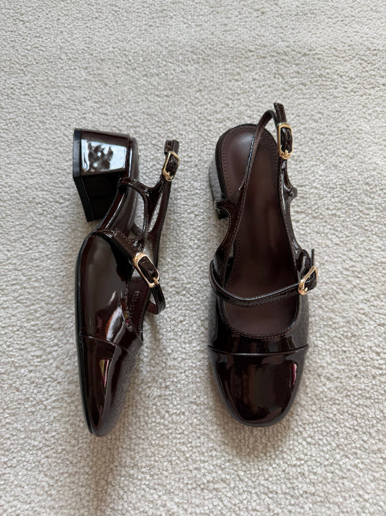 Slingback à talons vernies