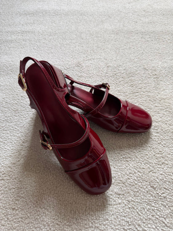 Slingback à talons vernies