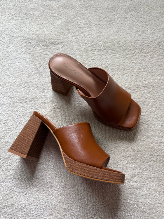 Heeled mules