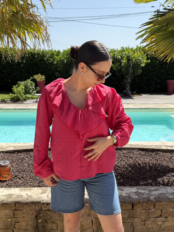 Blouse manches longues à carreaux vichy et col à volant