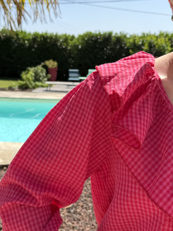 Blouse manches longues à carreaux vichy et col à volant