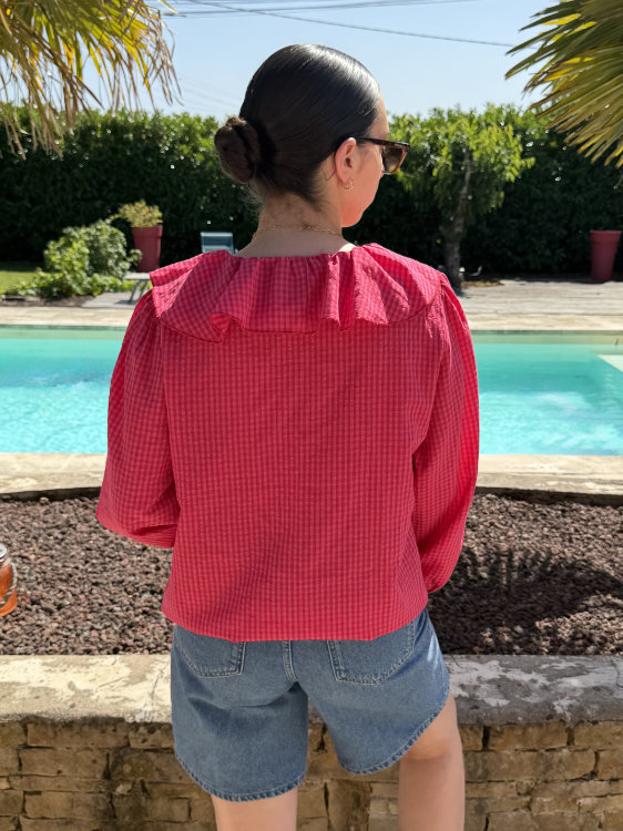Blouse manches longues à carreaux vichy et col à volant