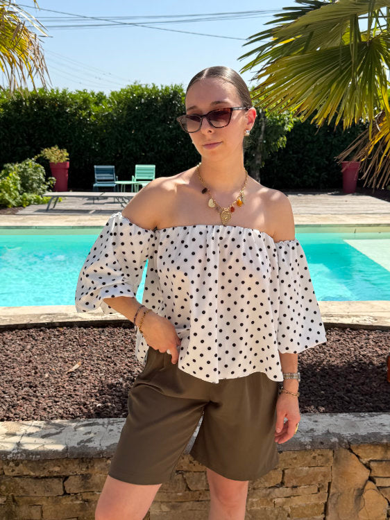 Blouse manches bouffantes à pois noirs