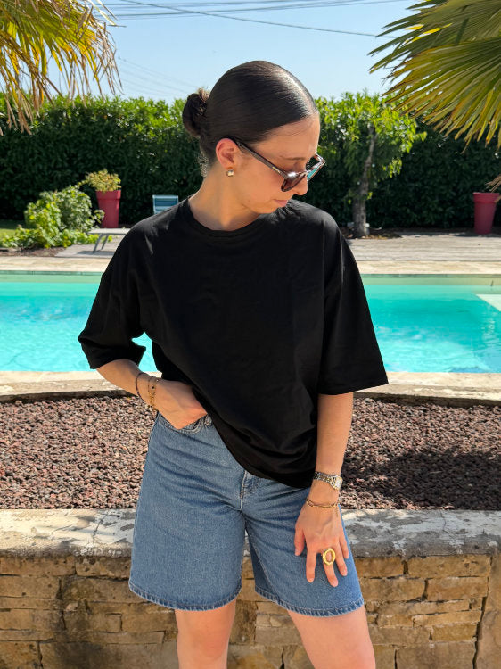 Tee shirt avec cœur rouge dans le dos