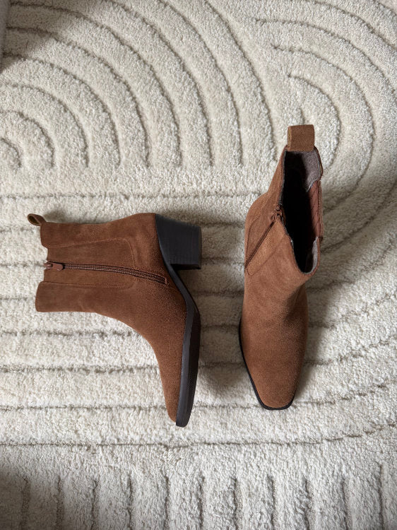 Bottines en cuir à petits talons