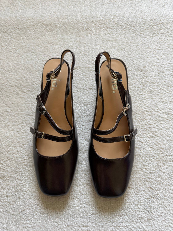 Slingback à talons double brides asymétriques