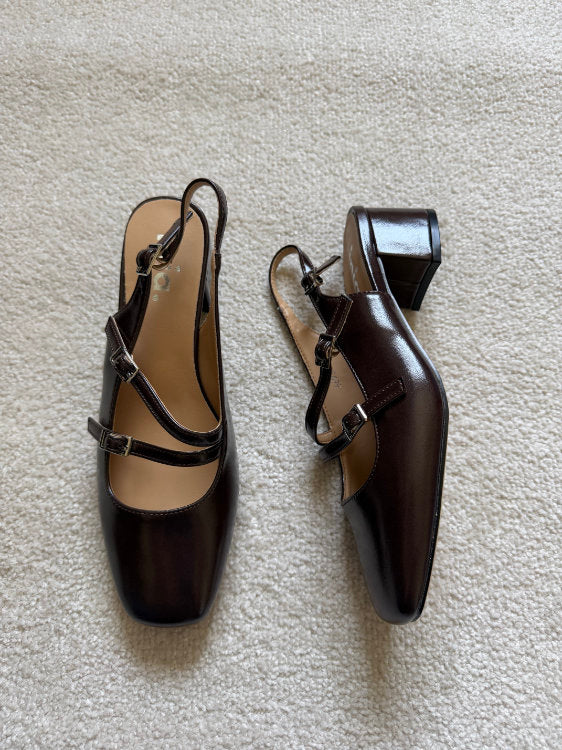 Slingback à talons double brides asymétriques