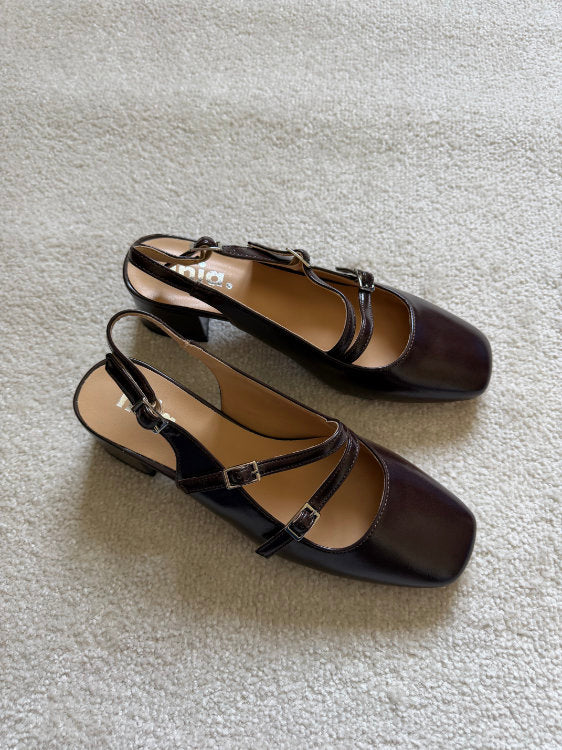 Slingback à talons double brides asymétriques