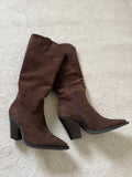 Bottes à talons en véritable daim