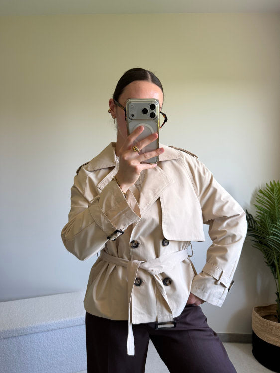 Trench court avec ceinture