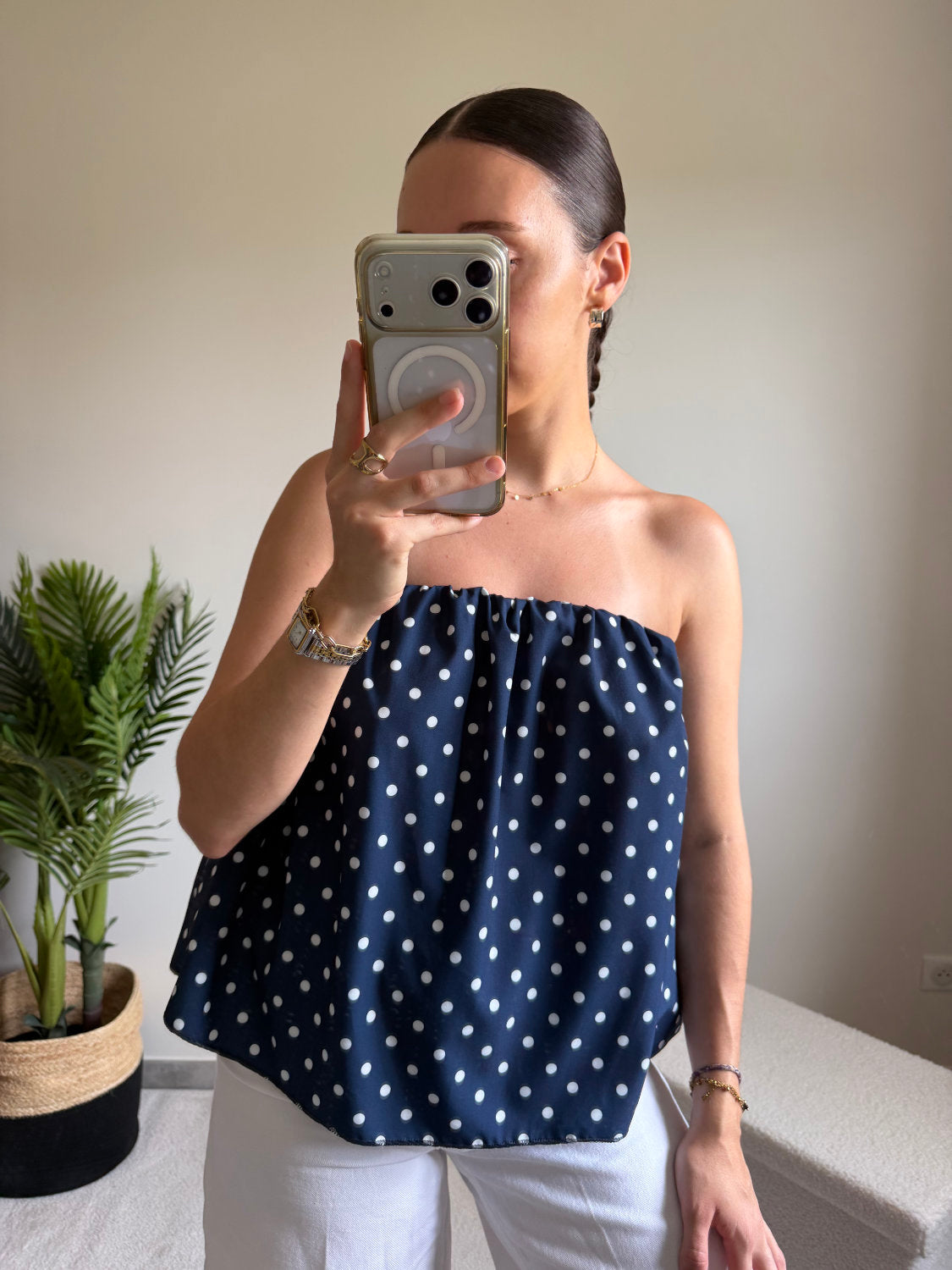 Blouse manches bouffantes à pois blancs
