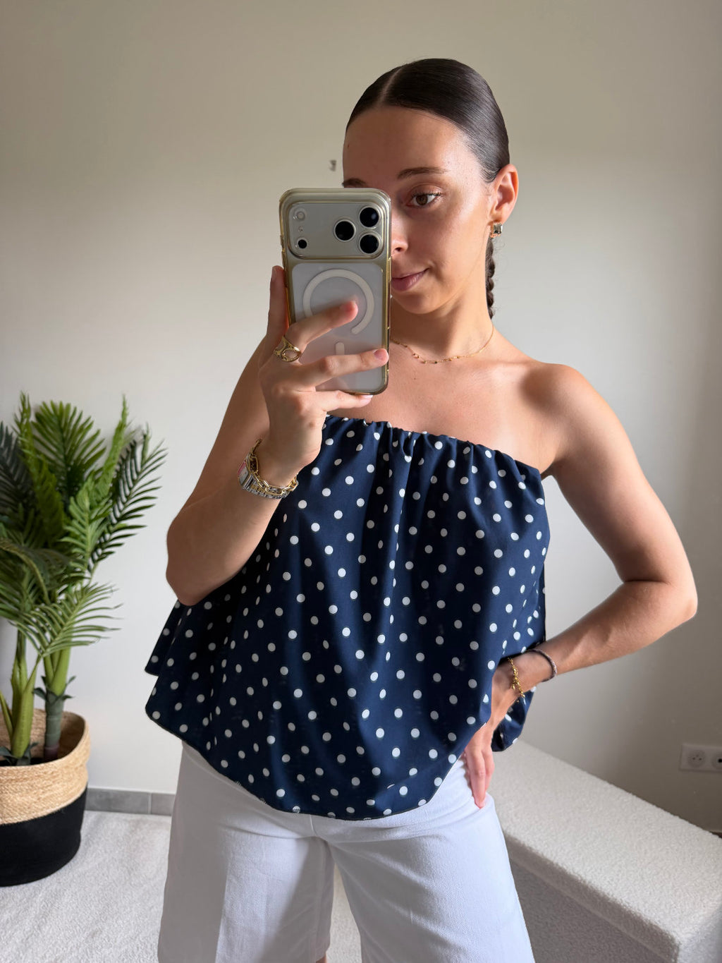 Blouse manches bouffantes à pois blancs
