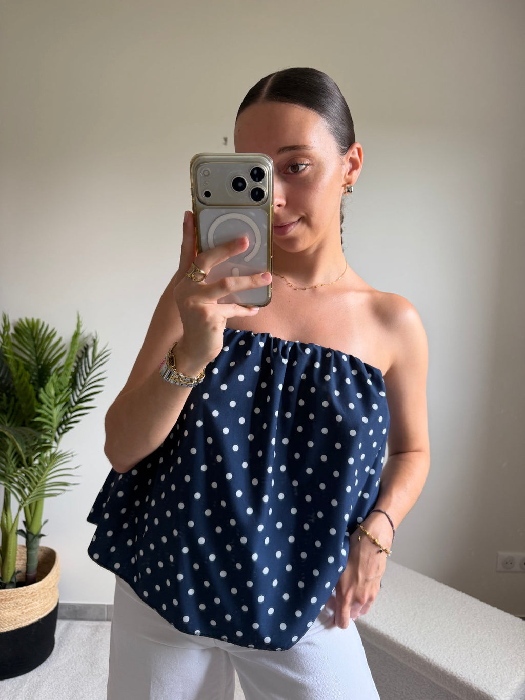 Blouse manches bouffantes à pois blancs