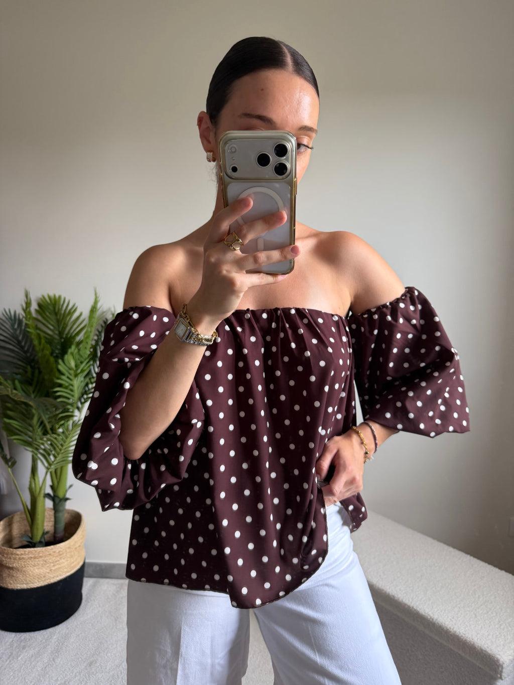 Blouse manches bouffantes à pois blancs