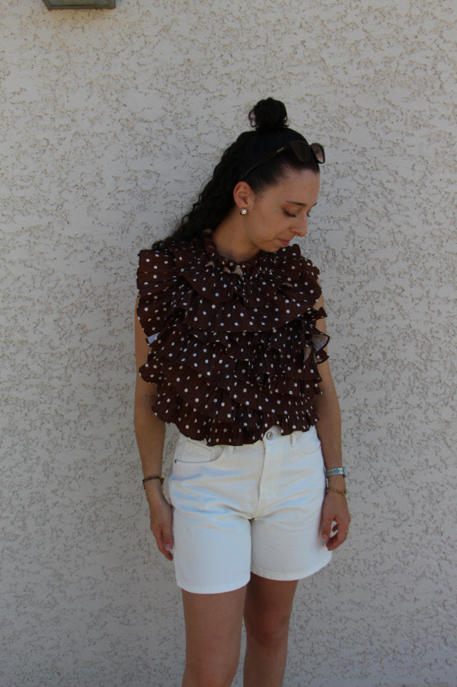 Blouse sans manches avec pois blancs effet ruché dos nu