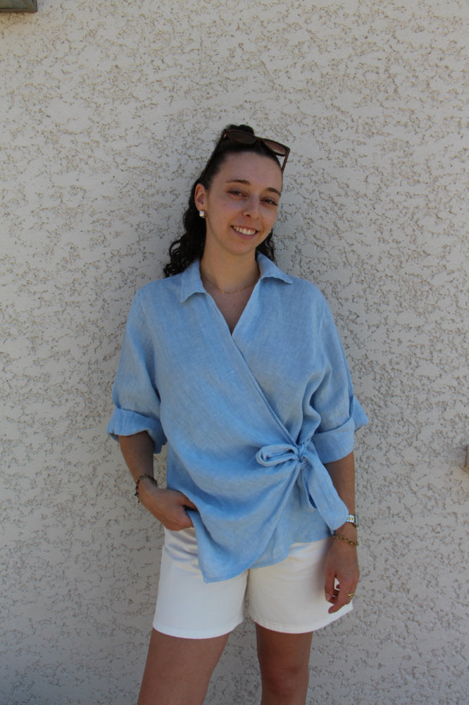 Blouse manches courtes en lin avec nœud