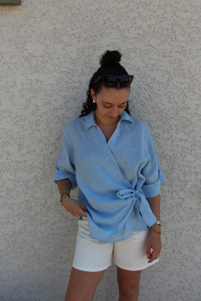 Blouse manches courtes en lin avec nœud