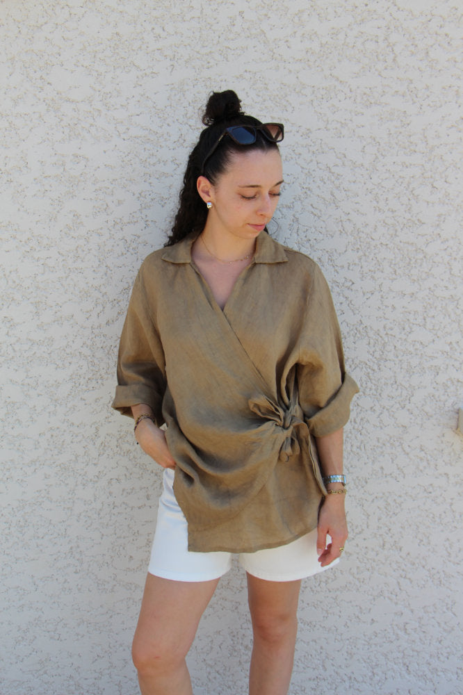 Blouse manches courtes en lin avec nœud