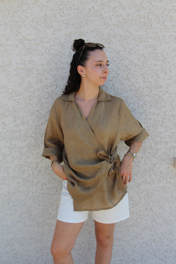 Blouse manches courtes en lin avec nœud
