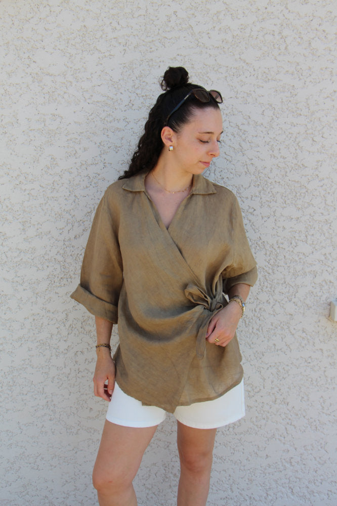 Blouse manches courtes en lin avec nœud