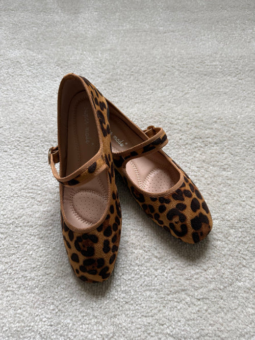 Leopard print flat ballerinas with strap