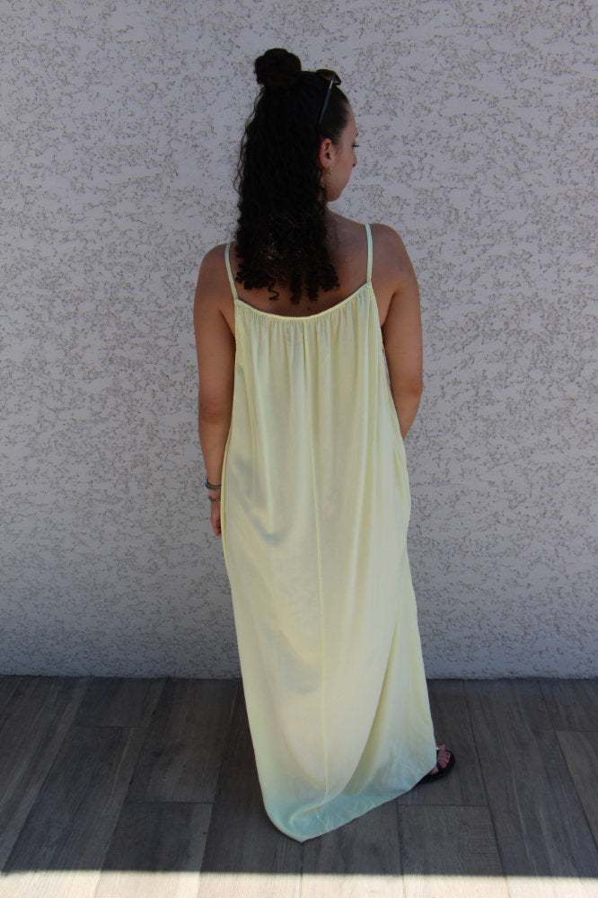 Robe longue à bretelles