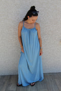 Robe longue à bretelles