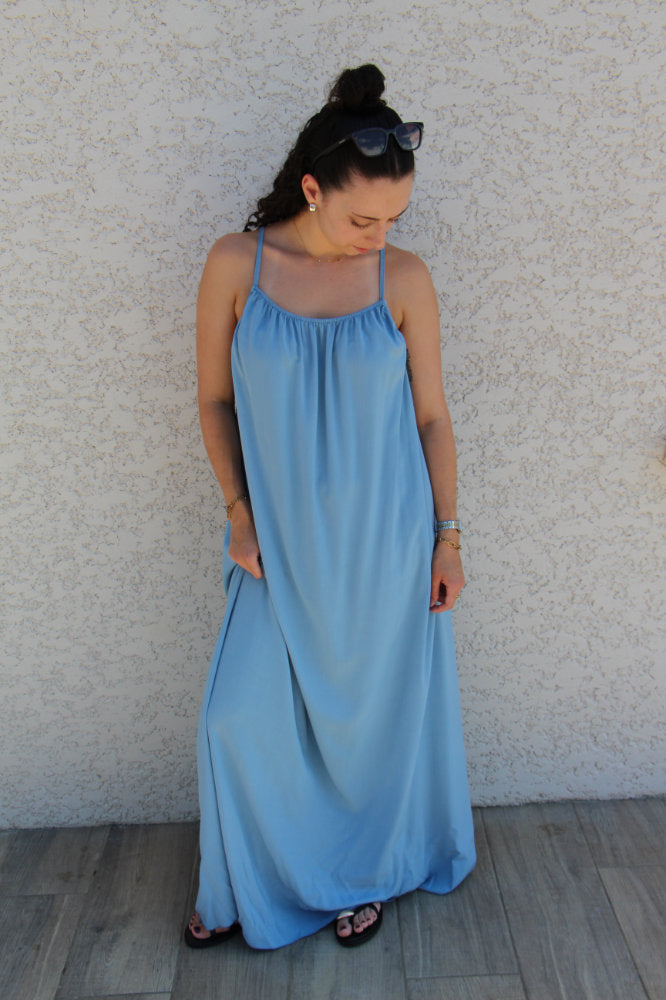 Robe longue à bretelles