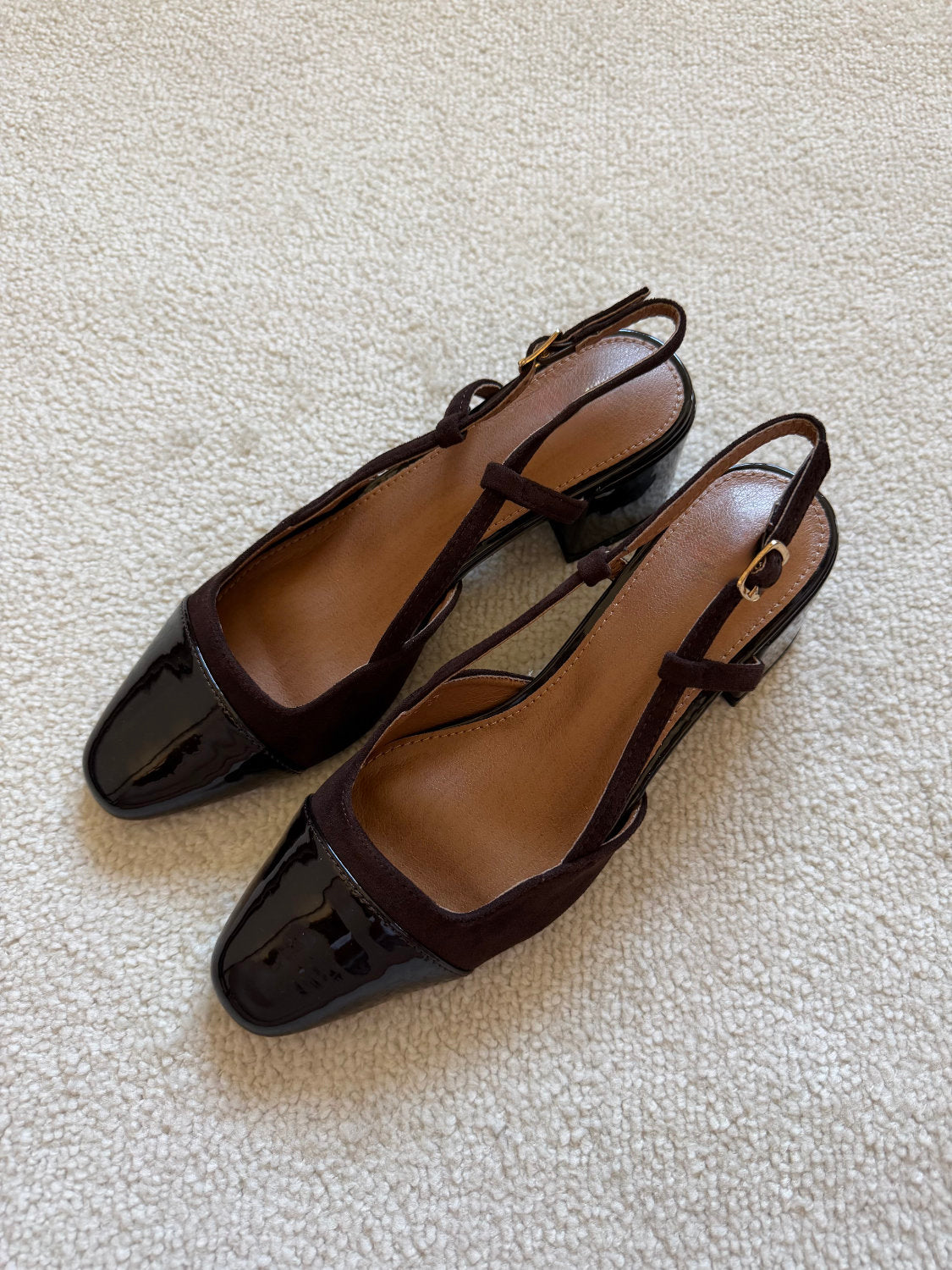 Slingback à talons effet daim et bout verni