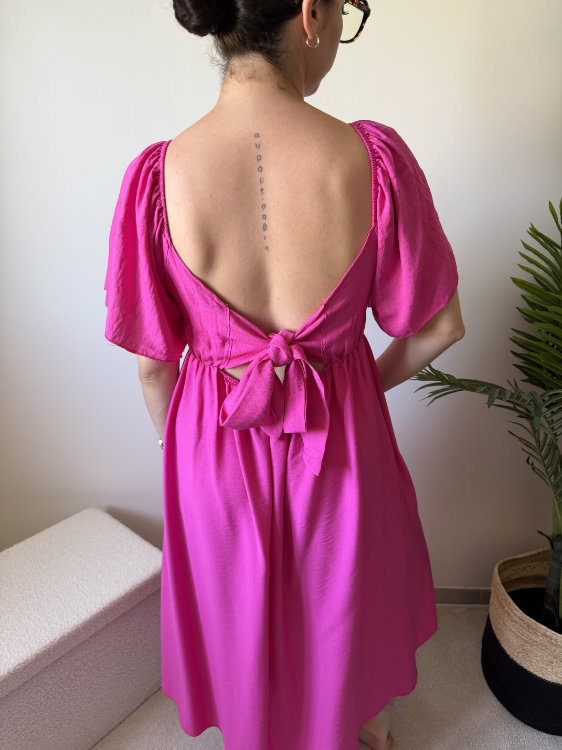 Robe longue nœud dans le dos