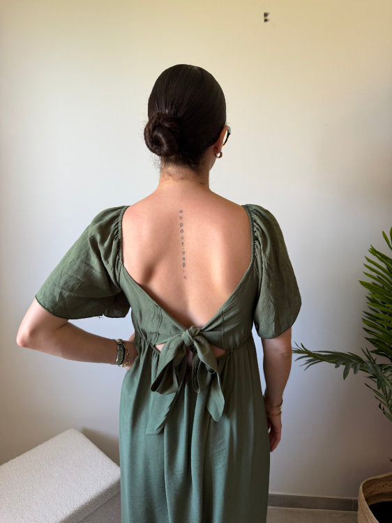 Robe longue nœud dans le dos